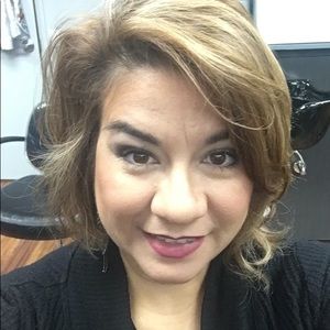 Meet your Posher, Marie